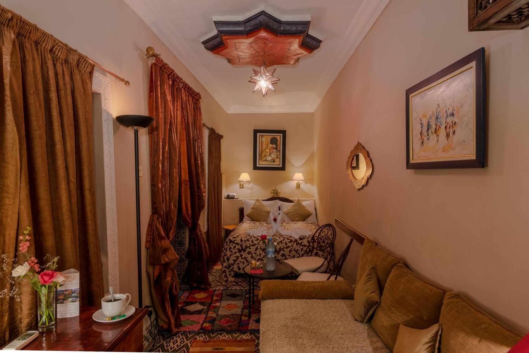 Abelia Riad - 2024 Traveler'S Choice Award 马拉喀什 客房 照片
